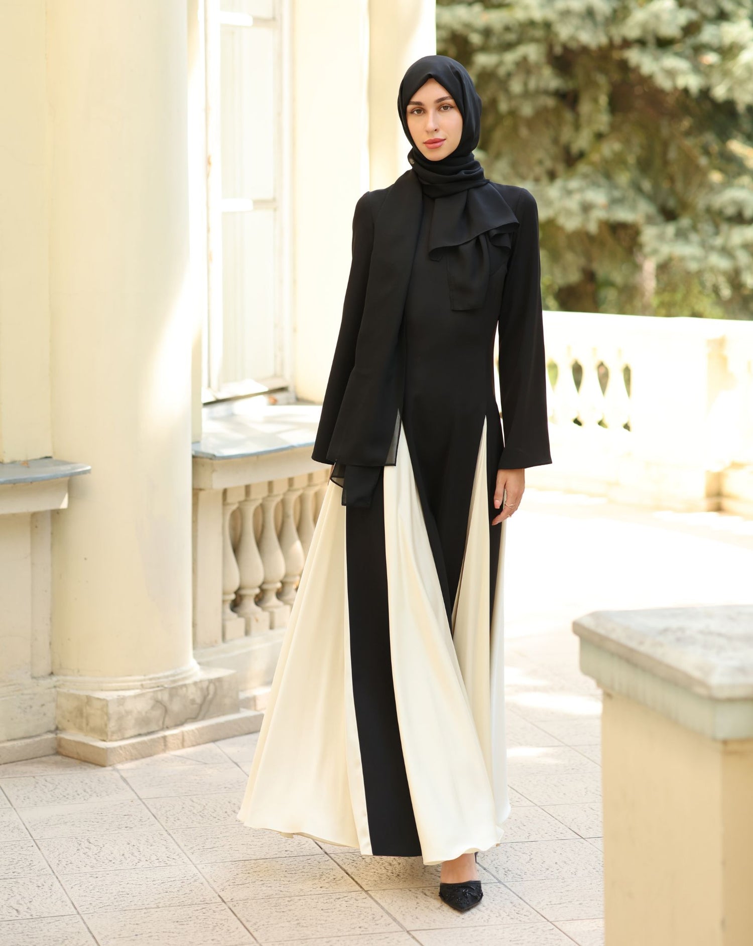 Elegant Contrast Panel Dress